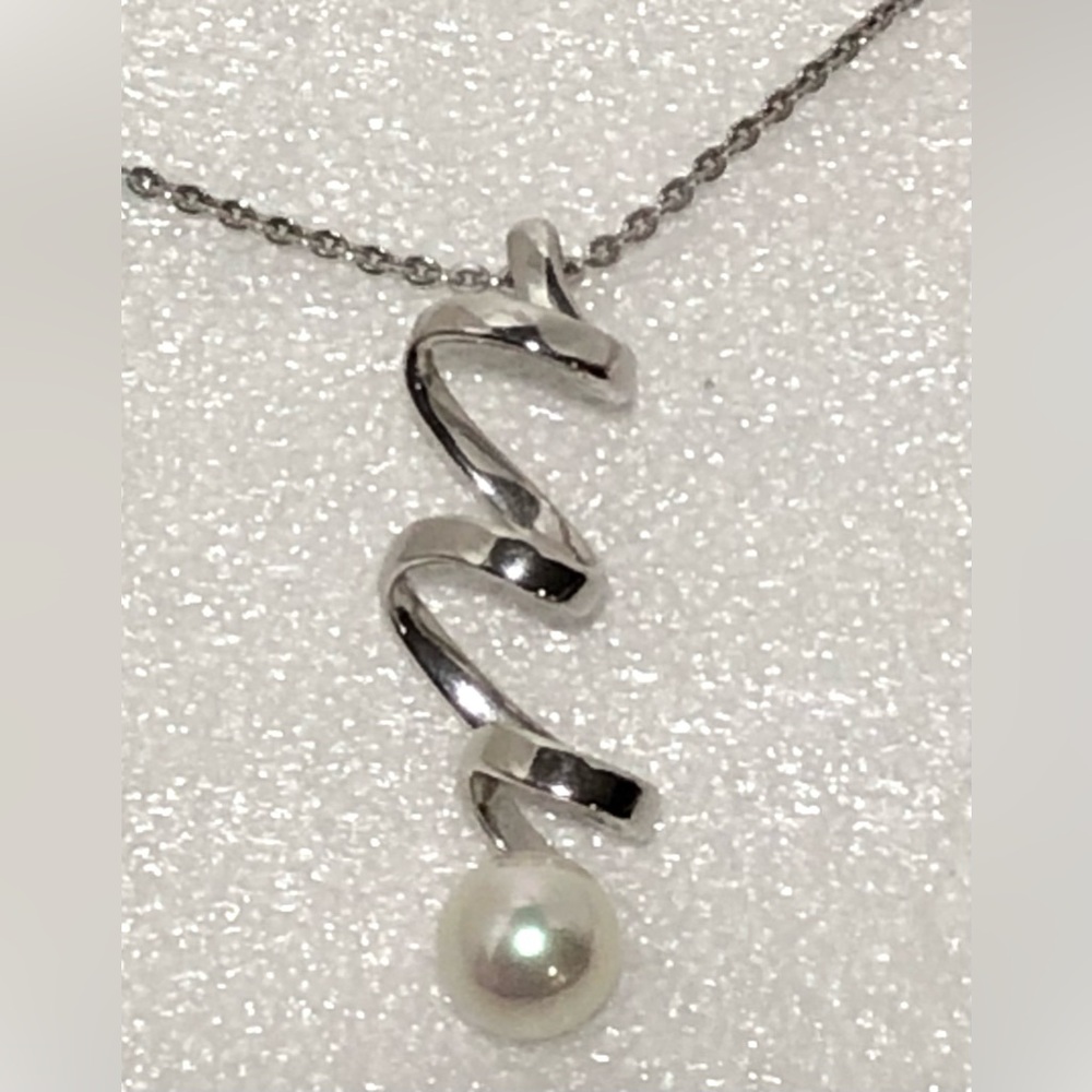 Majorica Cotillon Elegant 925 Silver Pearl Pendant Necklace